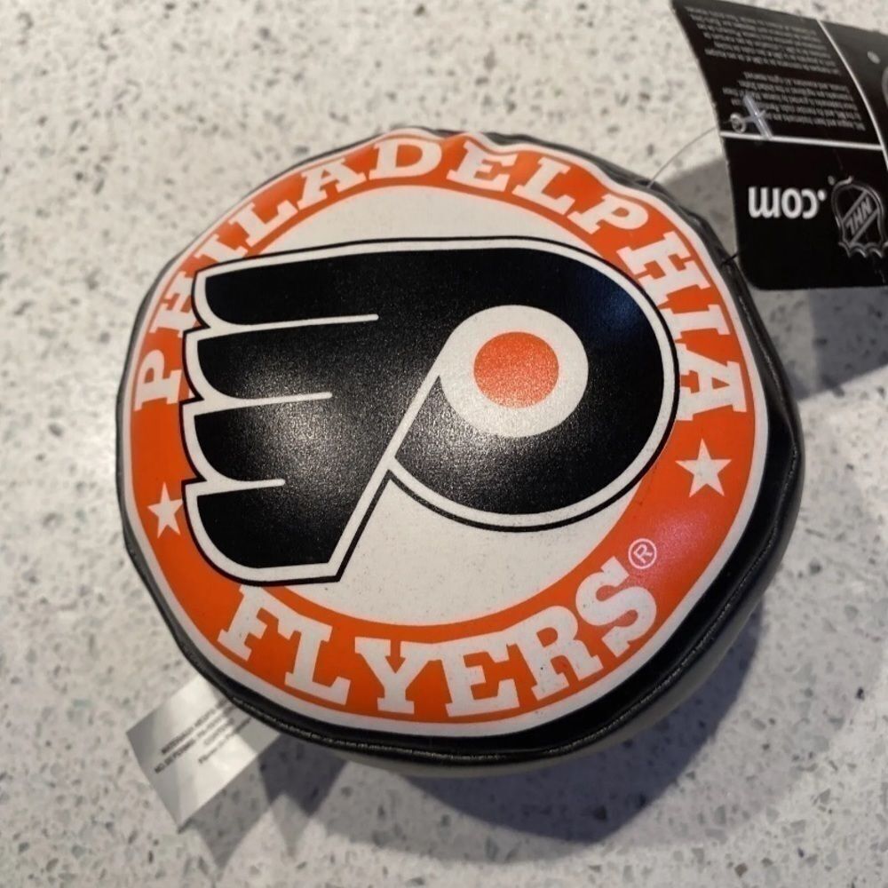 PHILADELPHIA FLYERS HOCKEY 4.5" Vinyl Plush HOCKEY PUCK NHL - Picture 4 of 4